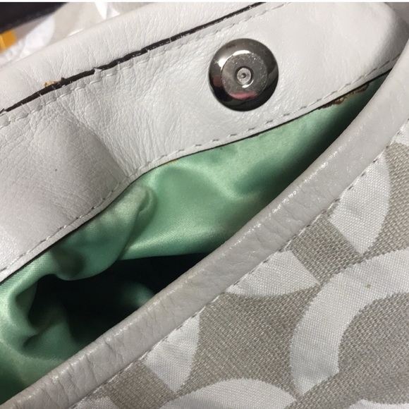 ❤️REDUCED❤️Coach Peyton Cream/Tan Hobo Bag EUC - Picture 4 of 15